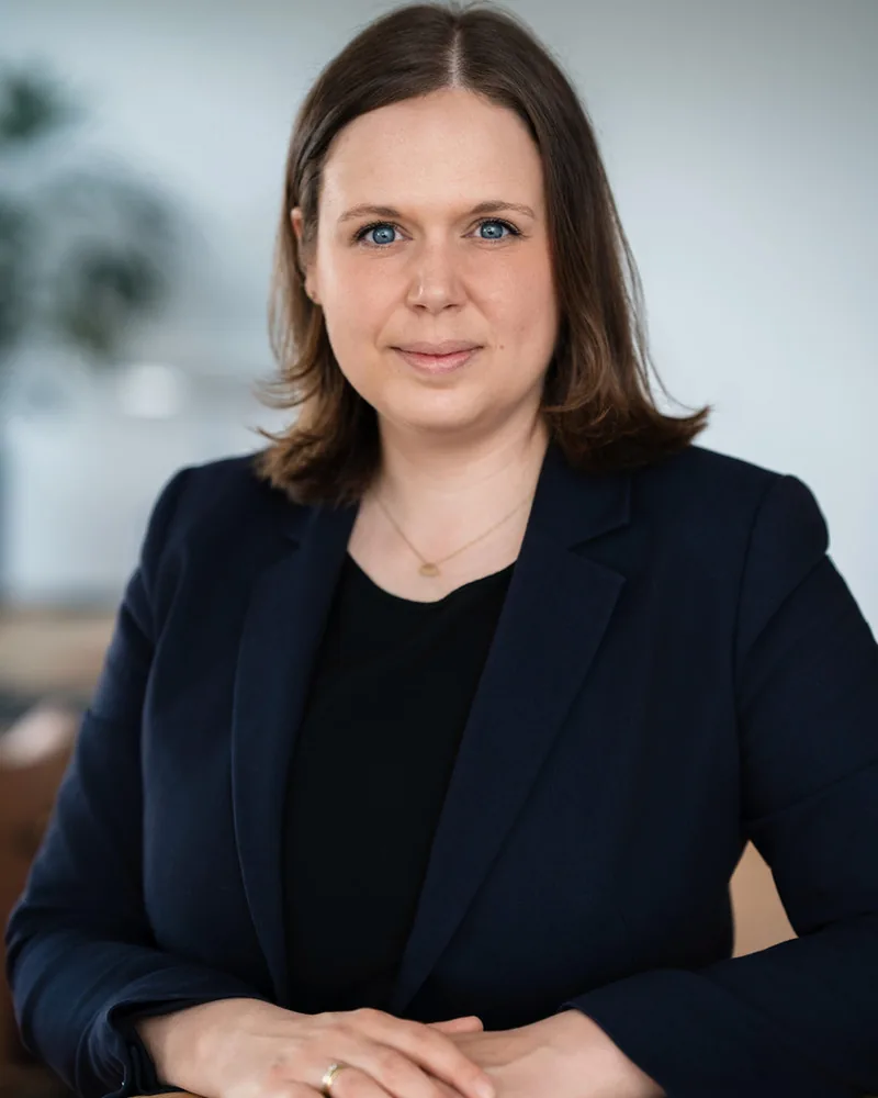 Portrait Alexandra König LL.M.